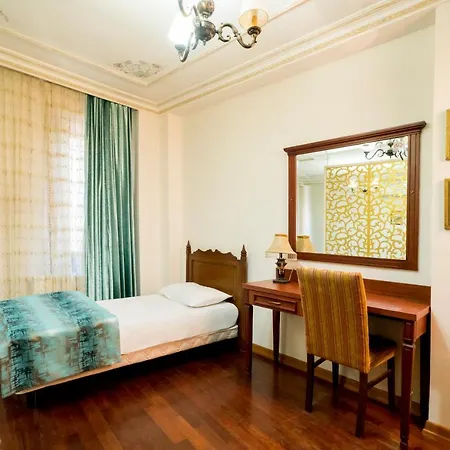 Lejlighedshotel Atam 4*