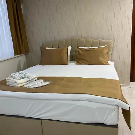 Atam Aparthotel 3*