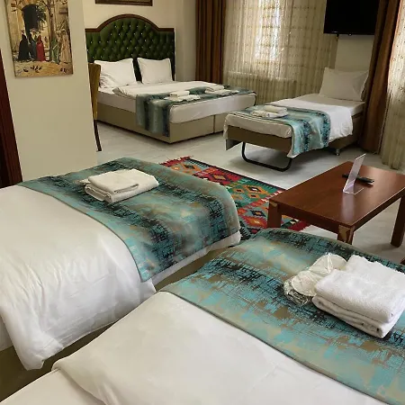 Atam Aparthotel 3*