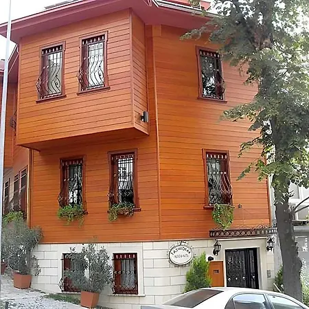Lejlighedshotel Atam 4*